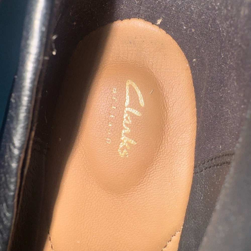 Clarks Black Leather Wedge Mary Jane Pumps - Picture 10 of 14
